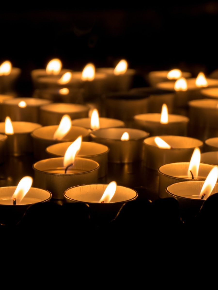 candle-s-flames-in-the-dark.jpg
