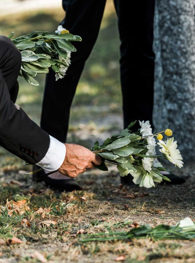 cropped-view-of-senior-man-putting-flowers-near-to-A4V7UQ3.jpg cropped-view-of-senior-man-putting-flowers-near-to-A4V7UQ3.jpg